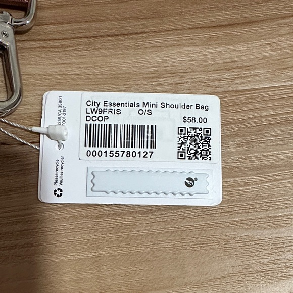 lululemon city essentials mini shoulder bag - Picture 4 of 6